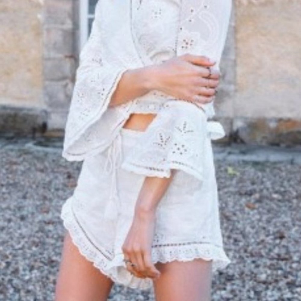 Spell White Damsel Lace Shorts Size S Coastal Cowgirl - Picture 5 of 16
